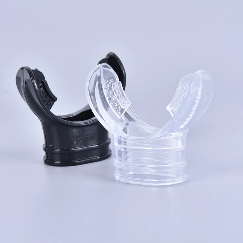 Accessories for snorkelers for scuba diving with diving hose