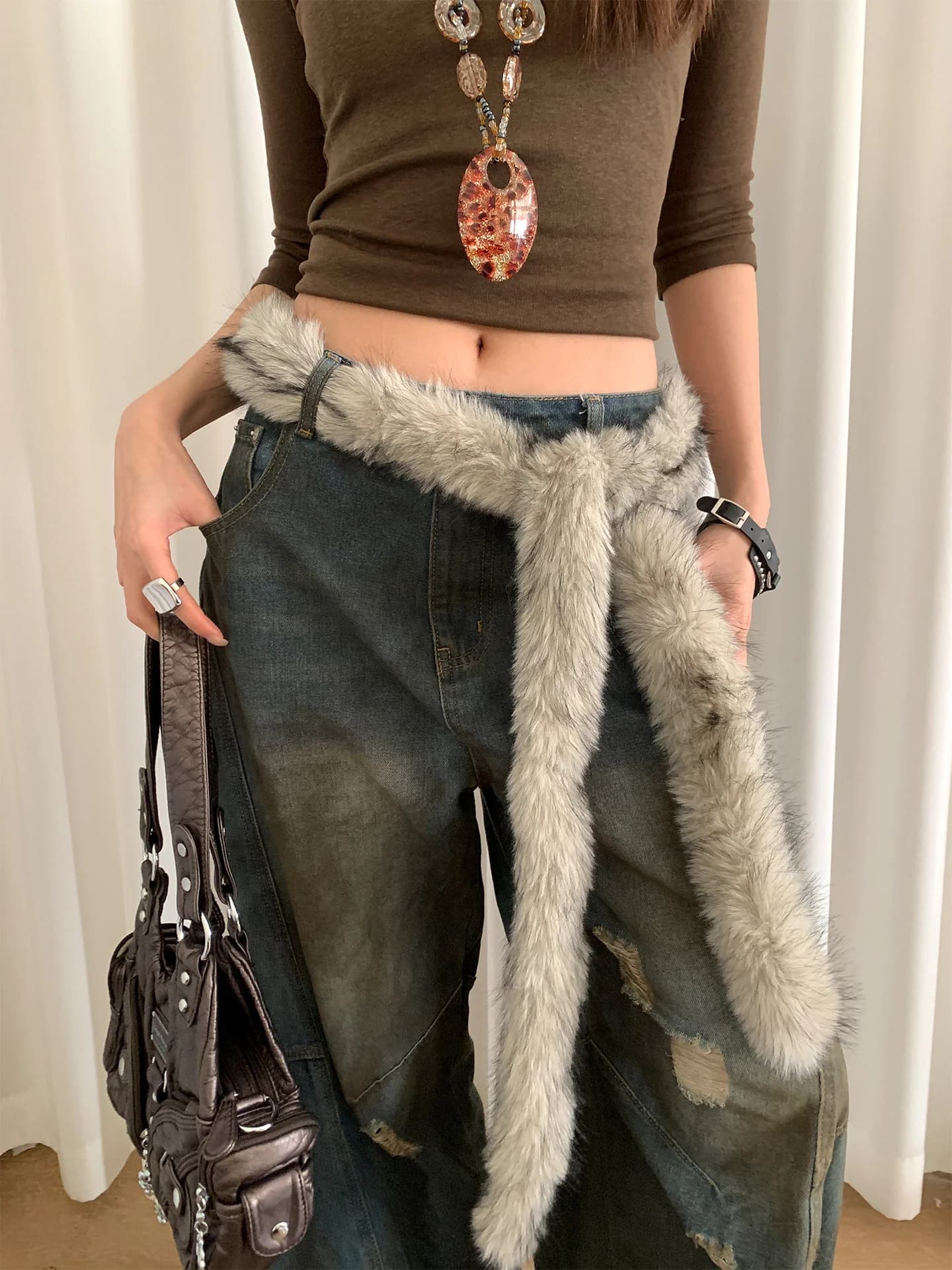 Cintura sottile in peluche americana Y2K per donna Cintura lunga in pelle di fascia alta con senso della subcultura con cintura jeans