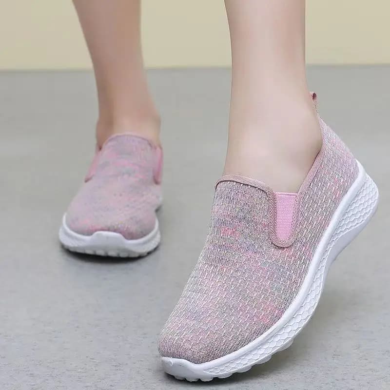 Scarpe da passeggio casual leggere da donna, slip-on, primavera estate, nuove, con suola morbida, antiscivolo, traspiranti, sneakers casual, scarpe da corsa