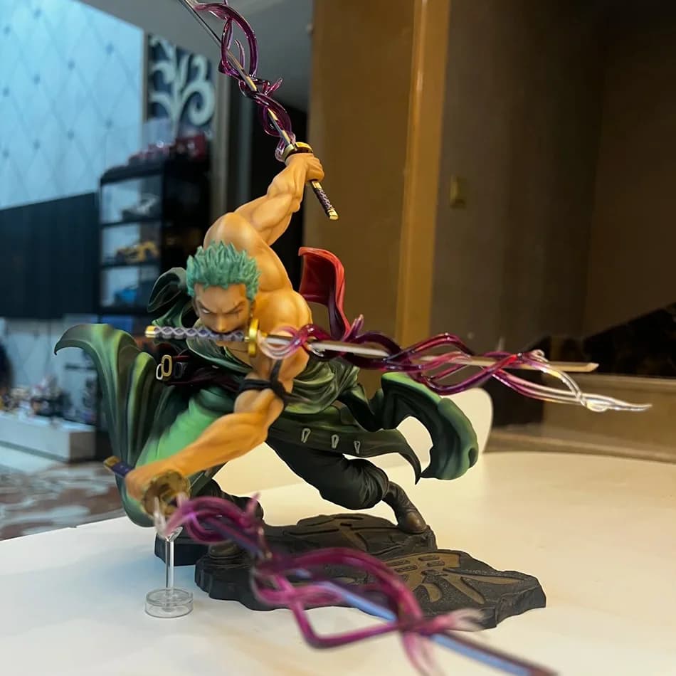 Statua/Action Figure Anime One Piece Roronoa Zoro Stile Tre Spade Scena sul Tetto, 10CM, in PVC, da Collezione, Giocattolo, Regalo