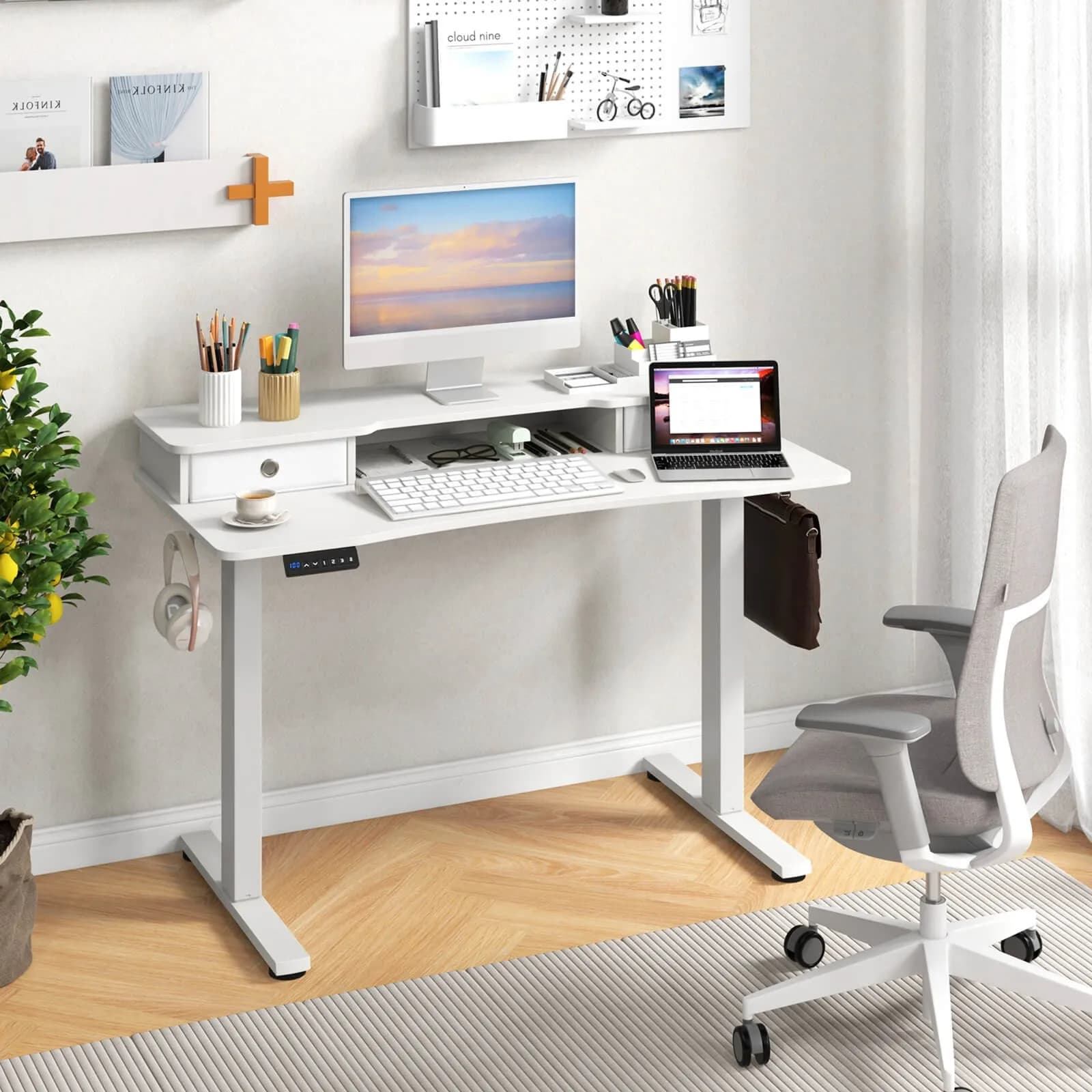 Scrivania elettrica regolabile in altezza 48"x 24" con 2 cassetti, supporto per monitor e ripiano portaoggetti