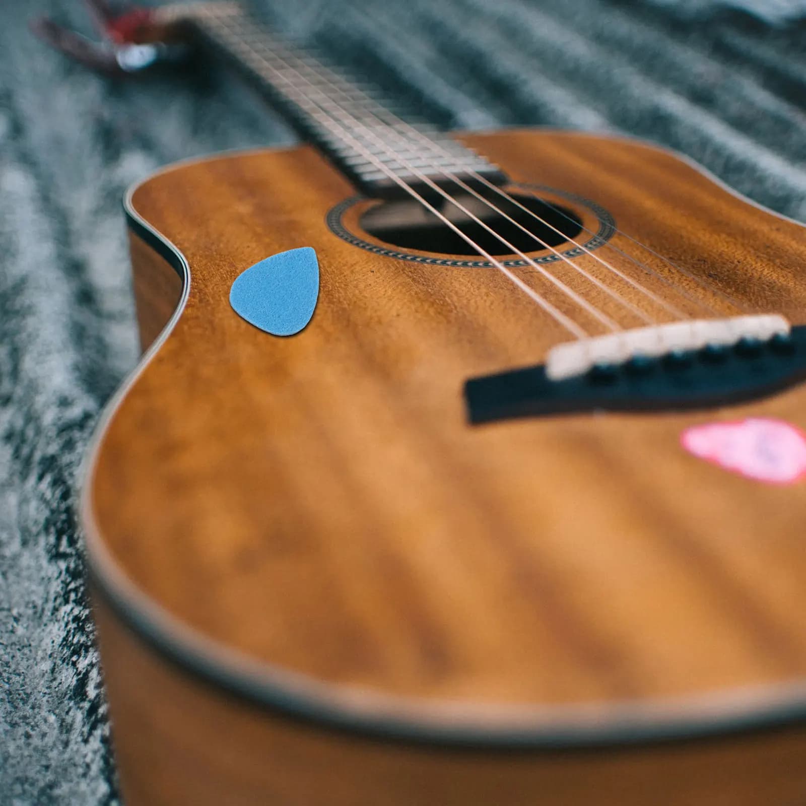 Plettri per chitarra in feltro da 7 pezzi Plettri per chitarra Durevole, morbido, suono autentico, perfetti per strumenti per principianti Plettro per chitarra