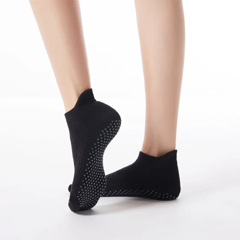 Professional yoga socks for women Anti-slip socks for Pilates Non-slip socks for sports Ballet barefoot