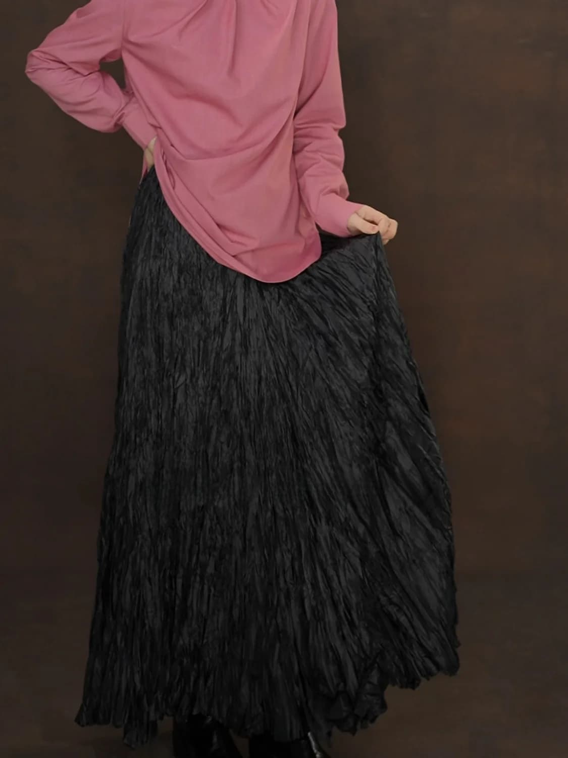 Gonna midi nera a trapezio da donna, alla moda, primaverile ed estiva, lunga, unica, bella, a vita alta, elegante, a ombrello