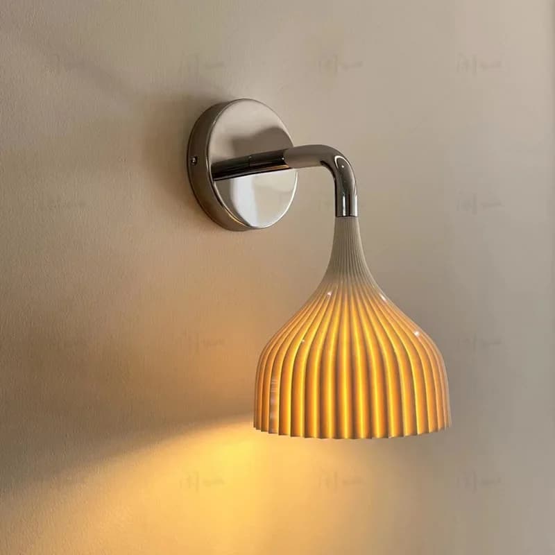 Lampada da Parete Stile Crema, Moderna e Minimalista, Luce da Comodino Nordica, Colore Crema, Estetica Ins per Camera da Letto e Soggiorno