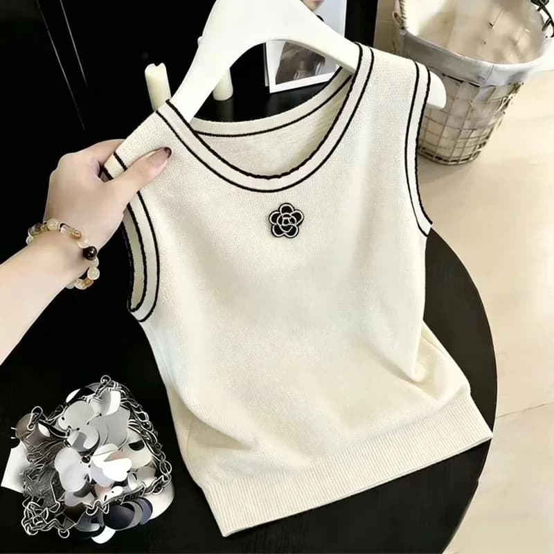 Knitwears Fashion Sleeveless Knitted Sweater Women Pullovers Summer White O-Neck Beading Knit Sweater Pullover Women Tops Q4743