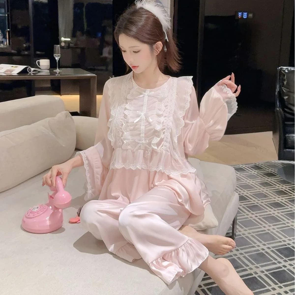 French Style Women's Pajamas Set Elegant Lace Applique O-Neck Pullover Pants Sleepwear Ice Silk Satin Home Wear Pijamas