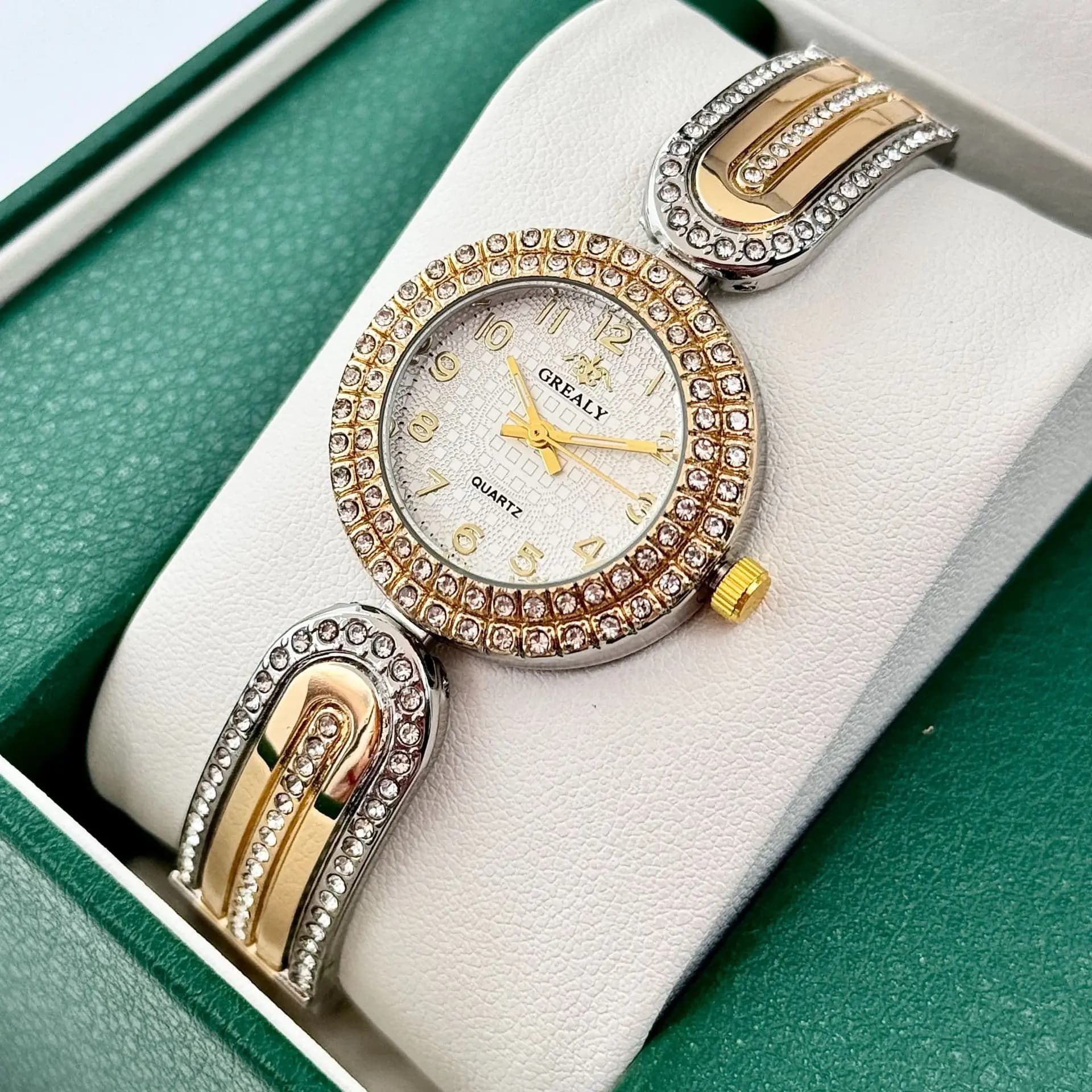 Diamond Women's Watch high-end steel strip digital dial light luxury bracelet watches Female fashion quartz clock Wristwatches