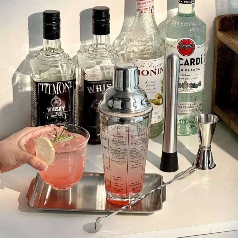 Shaker per cocktail in acciaio inossidabile Shaker per agitazione portatile in vetro con set di accessori per miscelazione di cocktail Jigger da bar