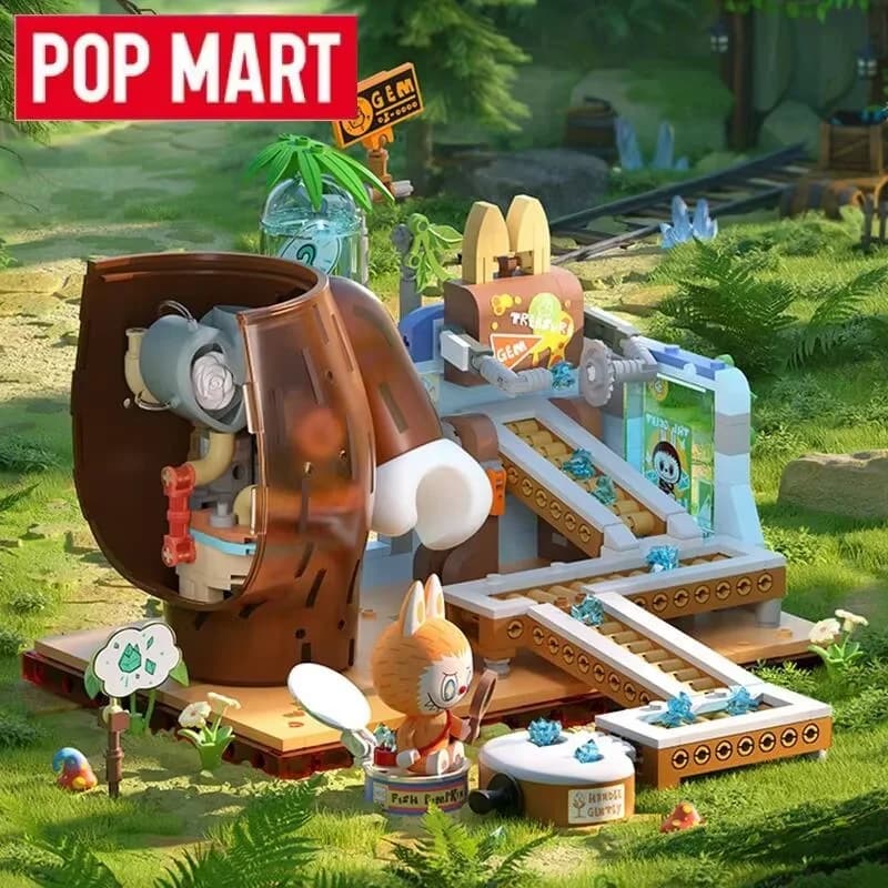 POPMART LABUBU THE MONSTERS Secret Forest Base Serie di blocchi di costruzione Cute Anime Figure Gift Blind Box Guess Bag Toys Doll