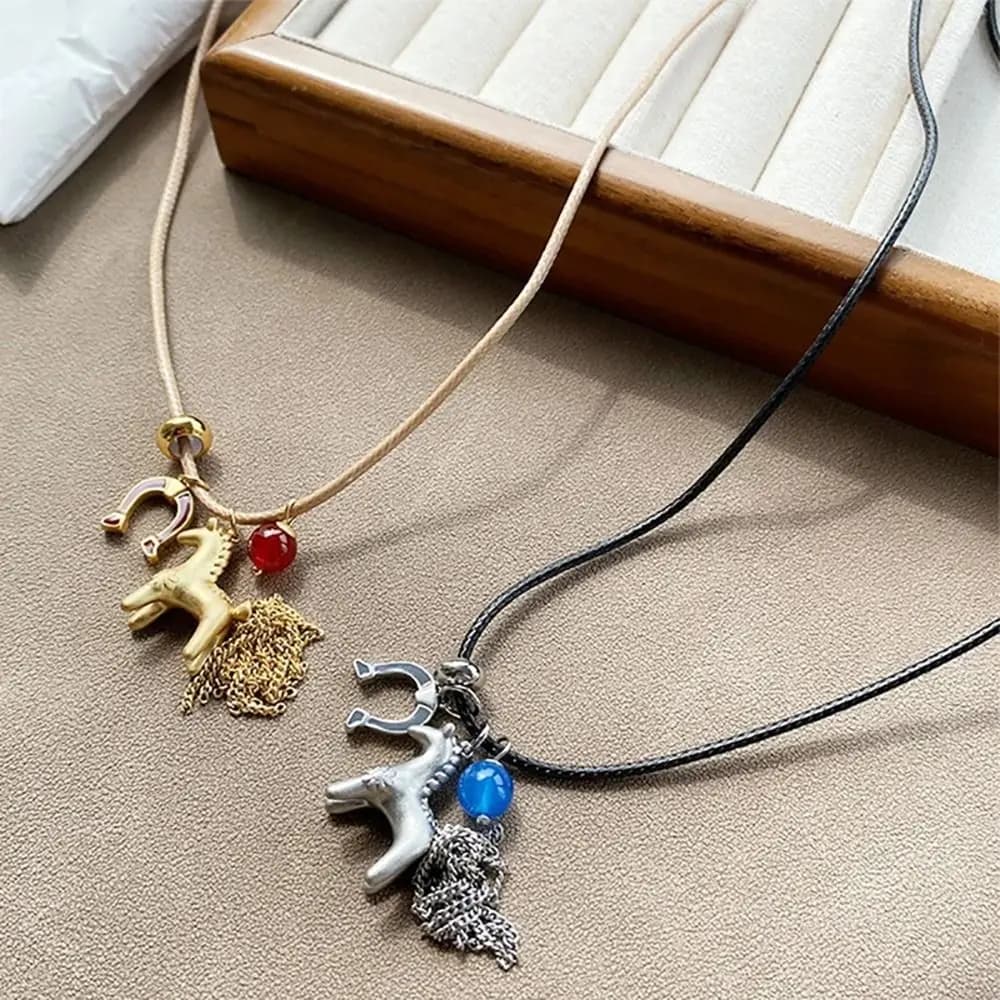 Pony-shaped Horse Pendant Necklaces Multi Tassel Long Chain Wax Rope Chain Metallic Finish Gold Silver Tassel Beads Necklaces