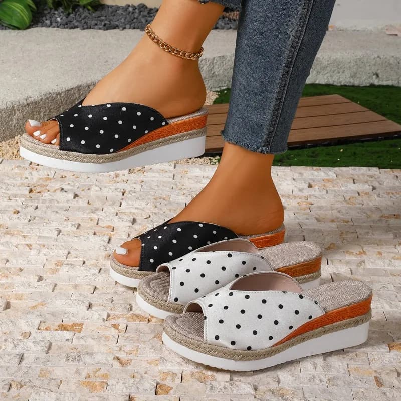 Ladies Wine Red Polka Dot Wedge Sandals Slip-On Open Toe Straw Woven Thick Heel Slippers Comfortable Fish Mouth Sandals