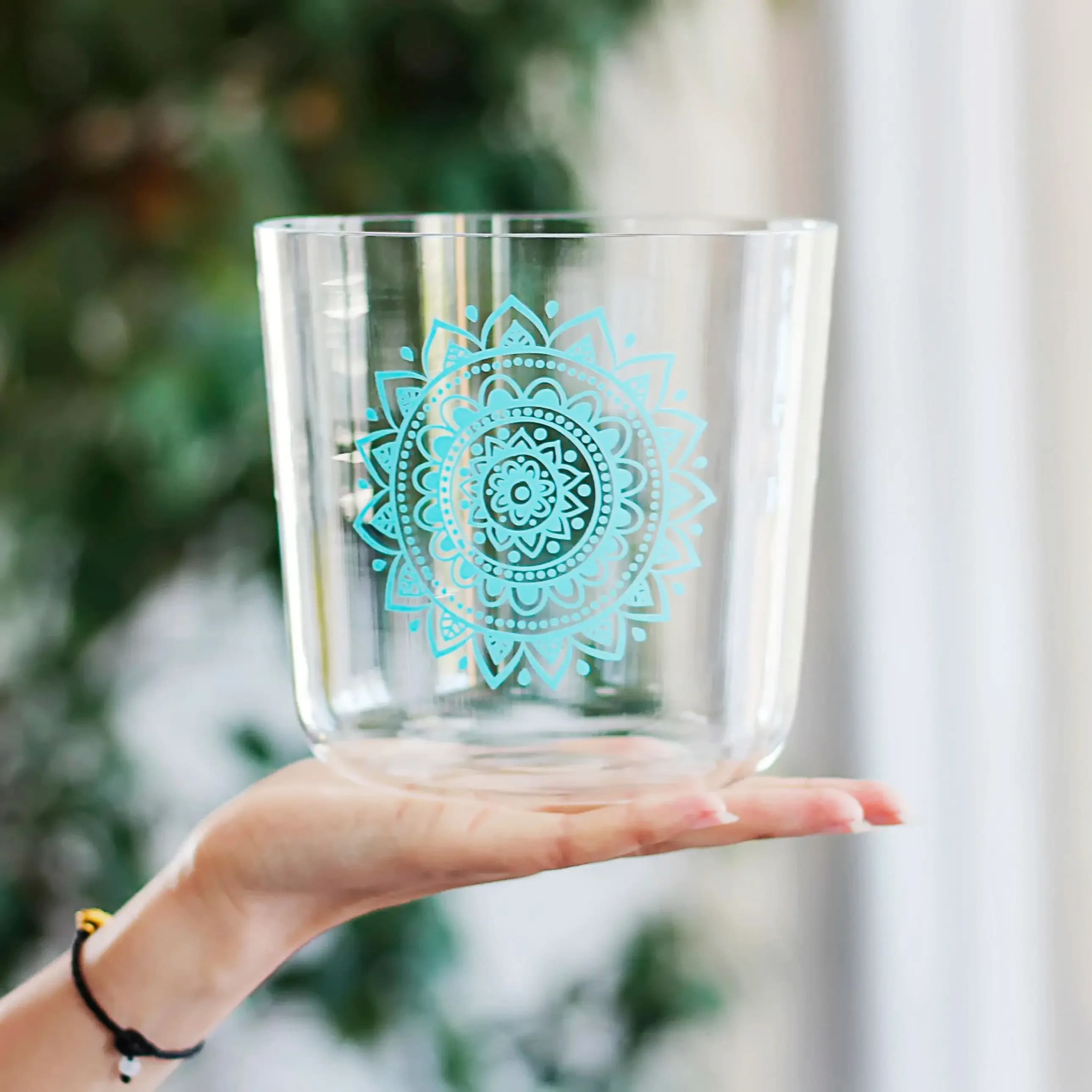 7inch Crystal Singing Bowls Cyan Chakra Meditation Yoga Healing the Mind Sound Therapy 440/432HZChakra Crystal Sound Bowl