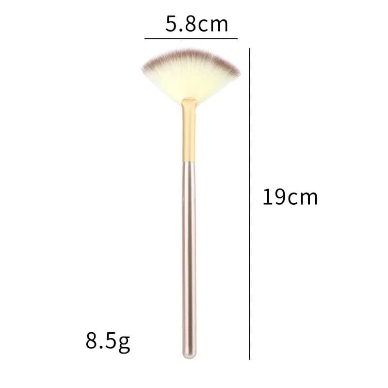 Small Fan Makeup Brush Single Piece Highlighter Powder Brush Soft Bristle Cosmetic Brush for Face