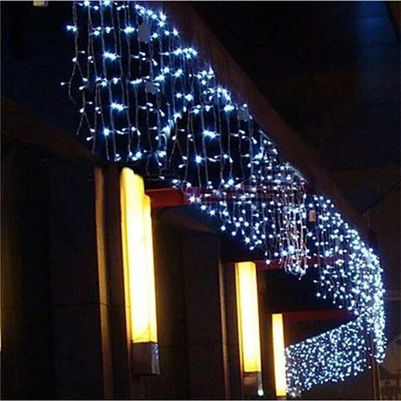Ghirlanda di Natale LED Tenda Ghiacciolo Luce Della Stringa 220V 4.5m 100Leds Goccia Interna LED Partito Giardino Palcoscenico Luce Decorativa Esterna