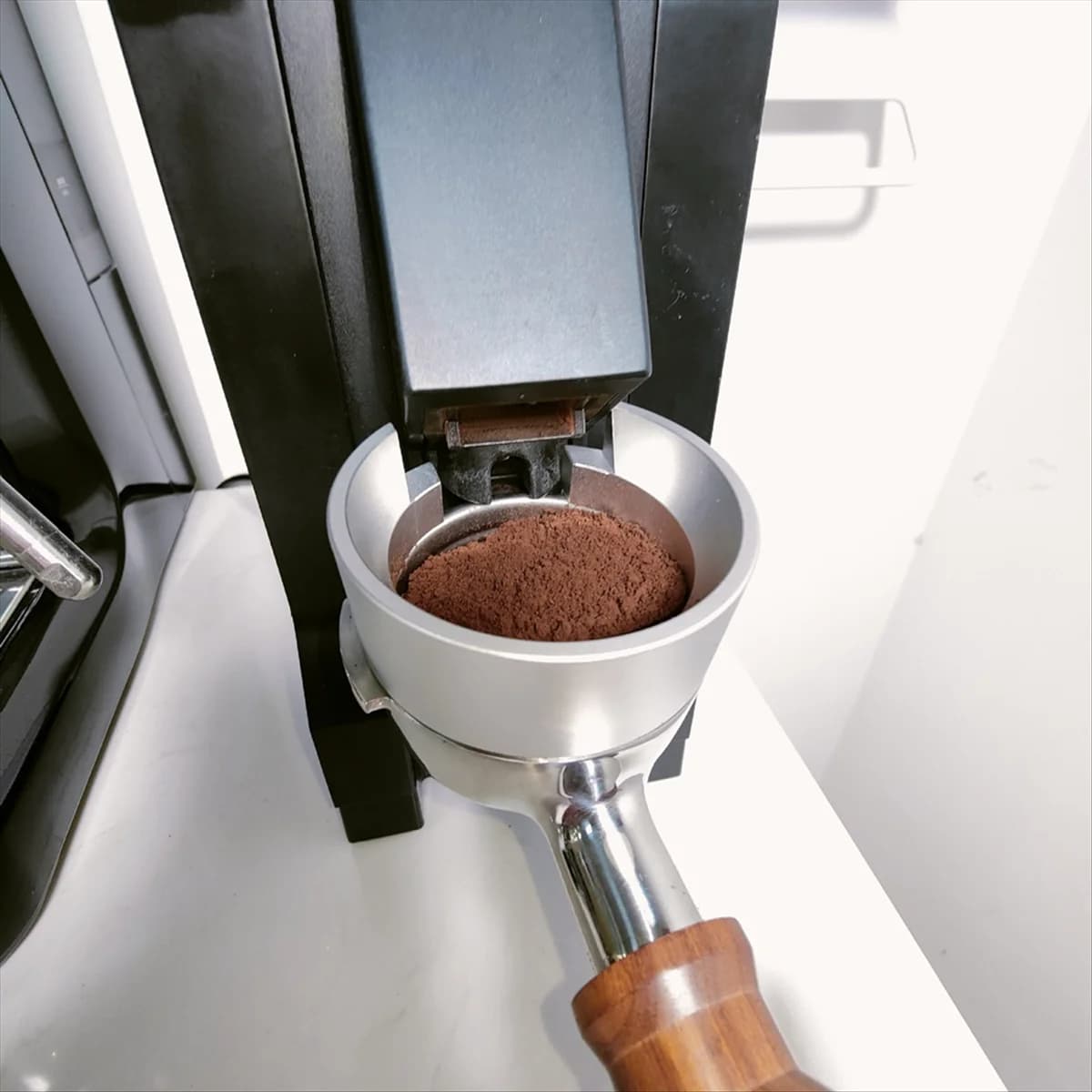 Per Eureka Mignon MMG Macinacaffè Anello in polvere anti-volo Adatta alla maniglia della macchina da caffè Anello in polvere di caffè 58MM -A