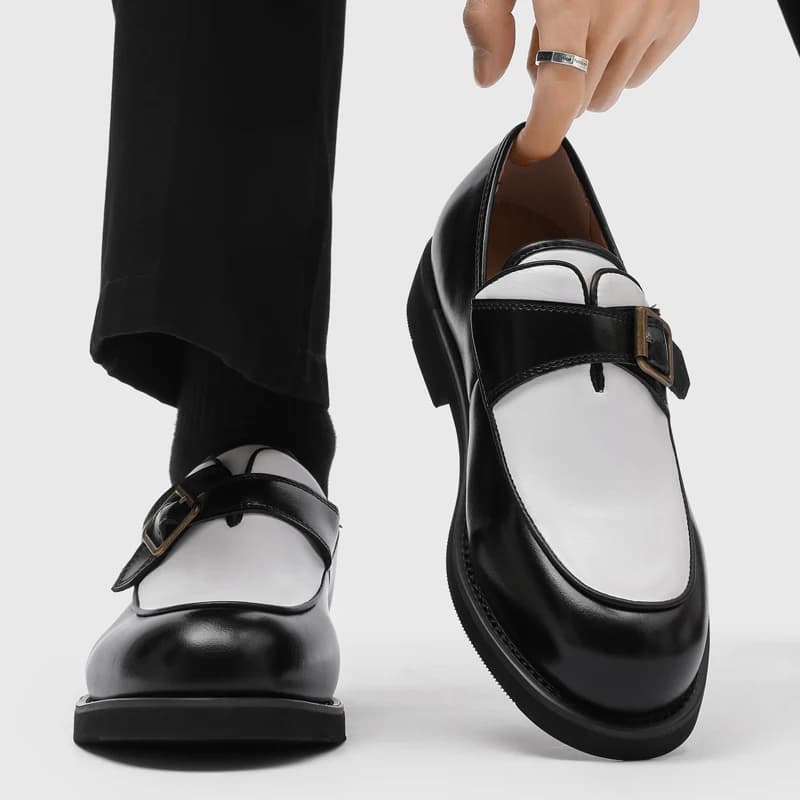 Color Blocked New Youth Men Shoes Fashionable Casual Wedding Groomsmen Shoes Belt Buckle Business Formal Loafers