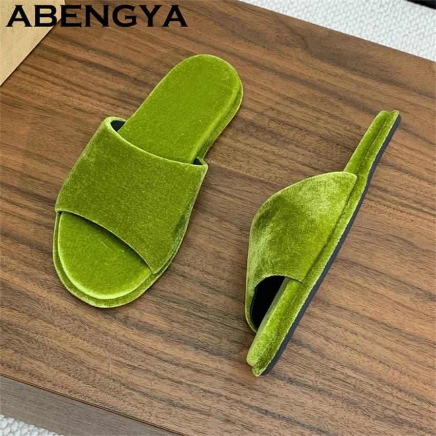 Ciabatte basse rotonde in velluto con punta aperta da donna, ciabatte basse comode in pelliccia, mules estive casual alla moda, mocassini punk da donna
