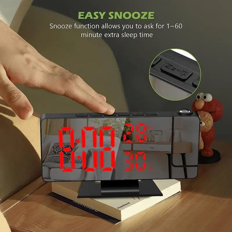 Nuova Sveglia Digitale LED con Proiezione e Angolo di Visione di 180 Gradi ° Orologio con Proiezione a Schermo Grande e Specchio Rotante per Tavolo Domestico