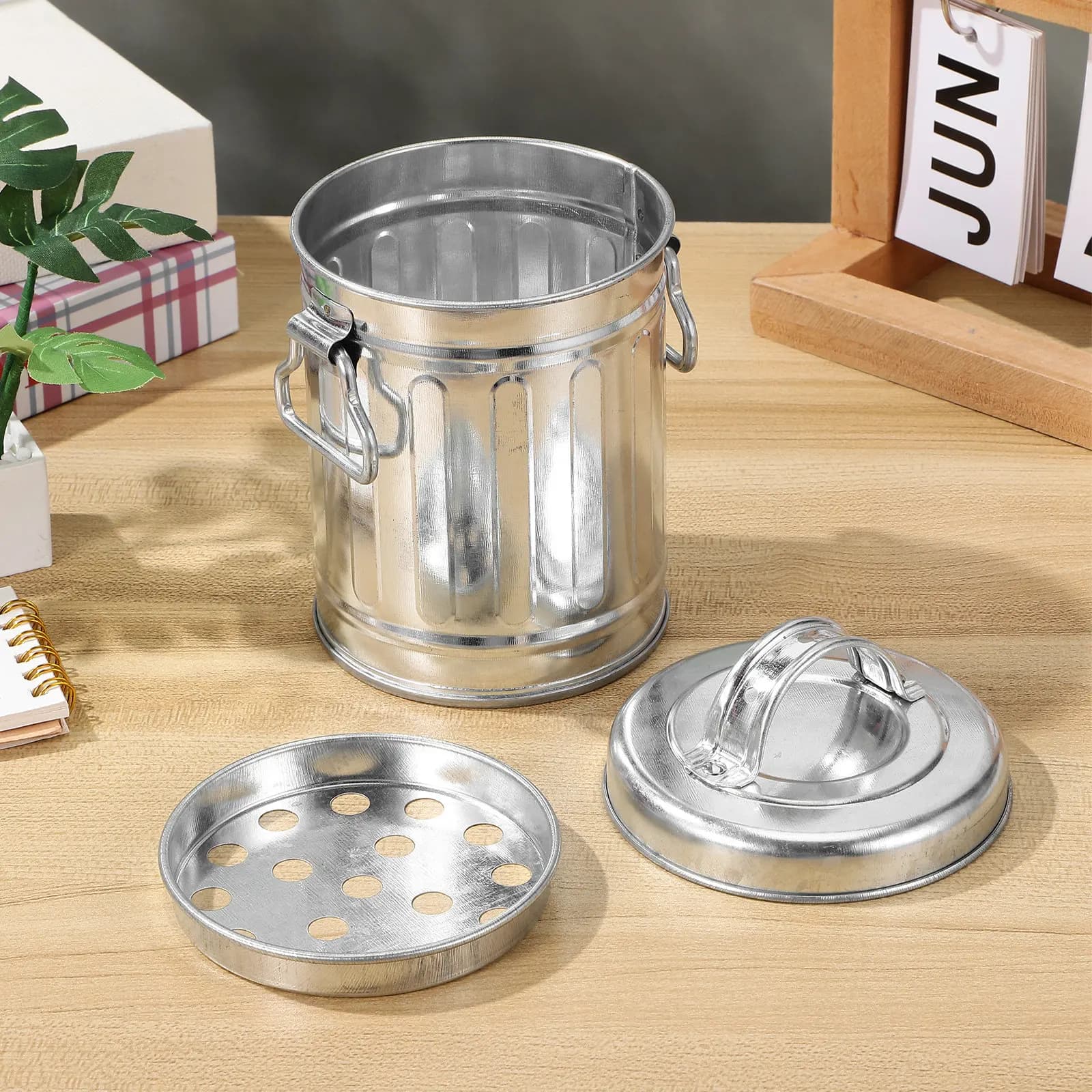 Cestino per rifiuti da cucina piccolo con coperchio, posacenere da esterno, secchio per spazzatura da comodino