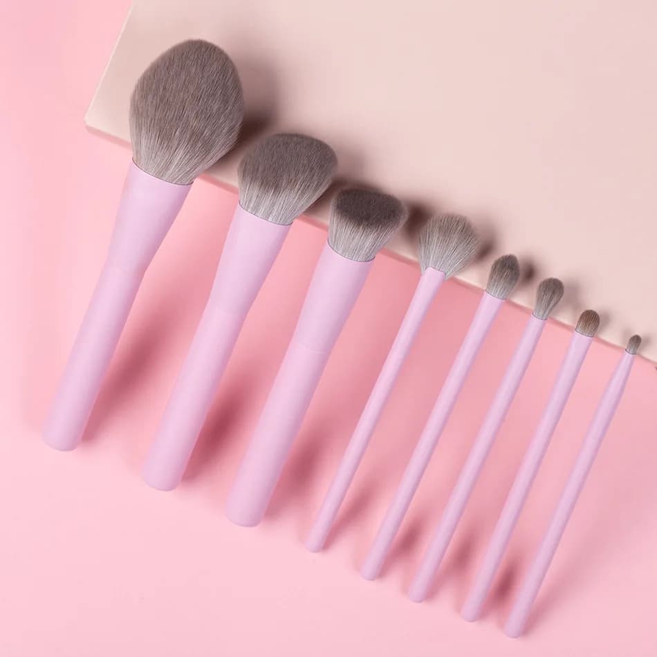 Set of Pink Makeup Brushes, 8 Pieces in Vegan Synthetic Hair, for Fondotinta, Umbrella, Smooth and Cypria, Toolkit for Make-up