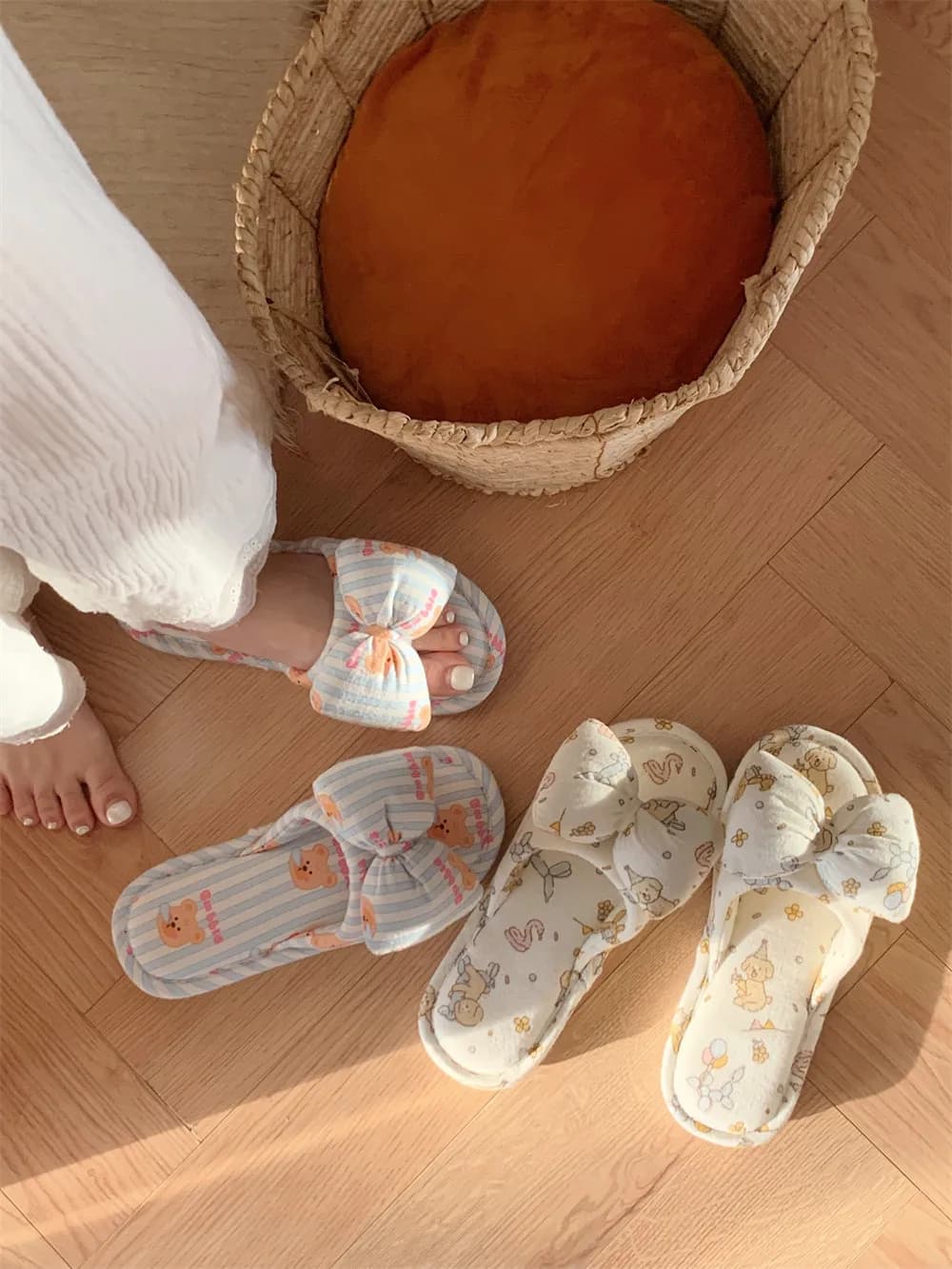 Pantofole traspiranti in cotone e lino con nodo per donna, per uso domestico, assorbono il sudore, con tacco piatto, casual, a punta tonda.
