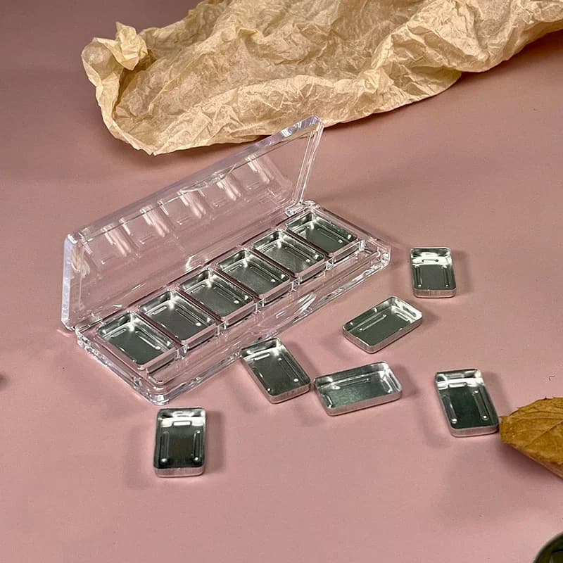 Empty Palette Rechargeable to 6 Parts for Blush, Umbrella and Cosmetics, Fai-da-Te Tool for Makeup and Lifting Face