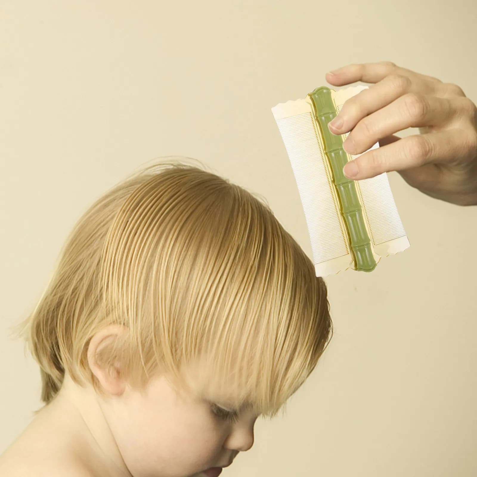 Pettine per Pulci a Denti Fini a Doppia Faccia in Plastica per Bambini, Adulti e Animali Domestici, Strumento Portatile per la Rimozione della Forfora e la Toelettatura