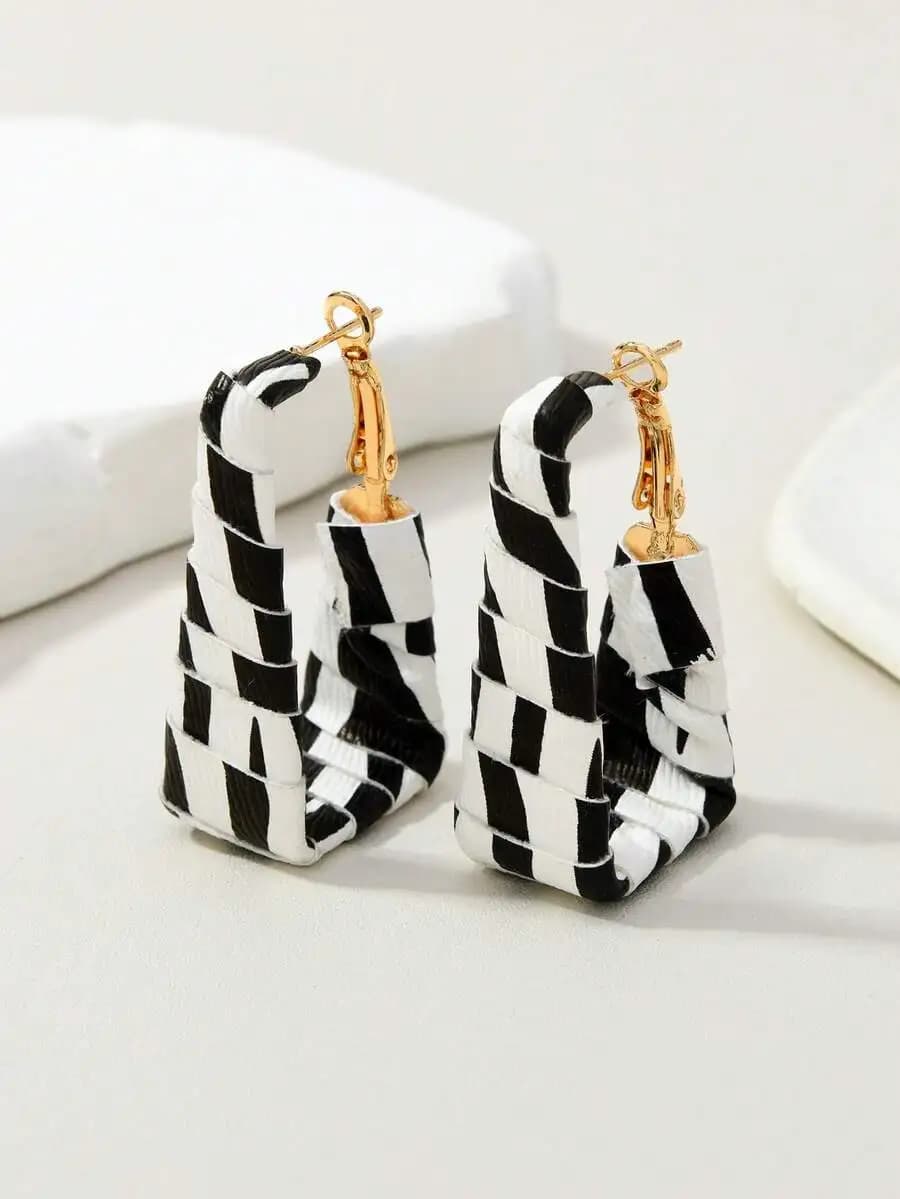 1 Pair Bohemian Vintage Camouflage Woven Square Geometric Hoop Earrings, Suitable For Women's Casual Daily Wear, Matching