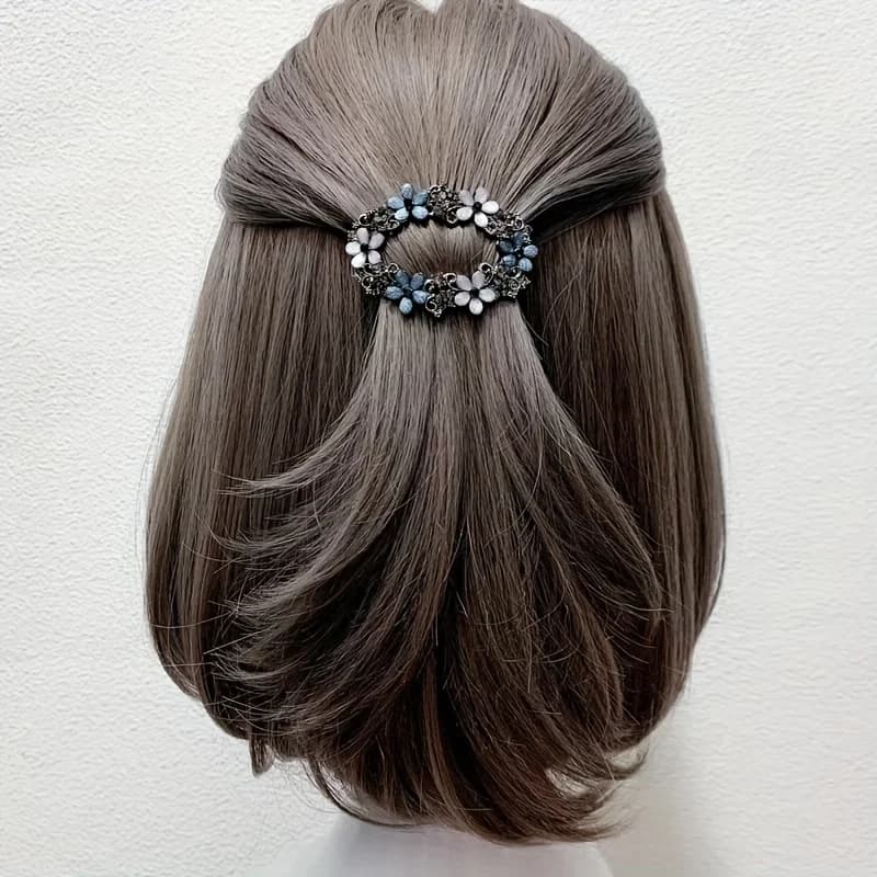 Vintage Hollow Oval Flower Rhinestone Hair Clip Retro Crystal Duckbill Barrette Elegant Half Up Hair Accessories for Women