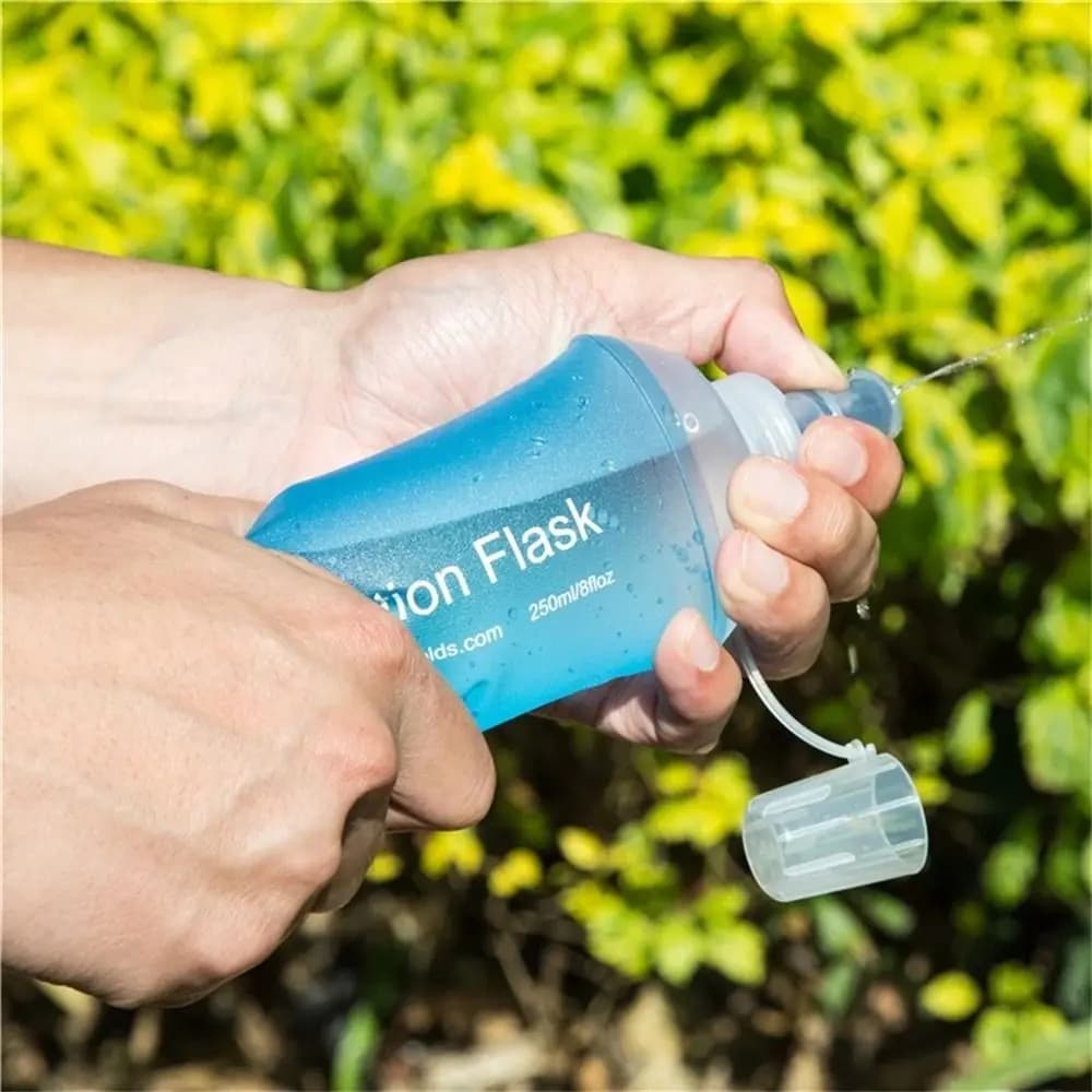 Portable Foldable Water Bag in TPU Water Bag Blue Foldable Water Bottle Soft Bottle Moisturizing Pack Cycling