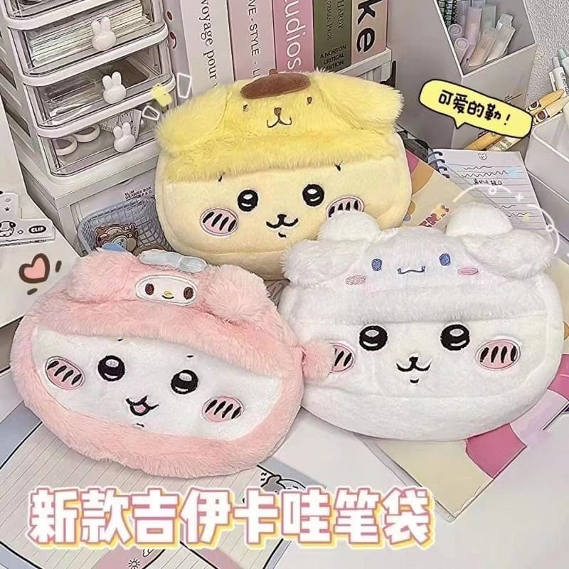 Astuccio portapenne Chiikawa in stile cartone animato, grazioso astuccio in tessuto peloso per cosmetici, regalo di compleanno di grande effetto.