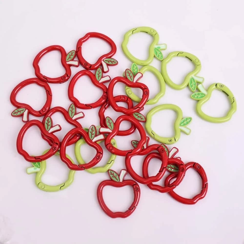 10 pz. Portachiavi Mini Frutta in Lega Compatta, Anelli Portachiavi Verdi Squisiti, Accessori Anti-smarrimento, Ciondoli Rossi Fatti a Mano, Decorazioni per Borse