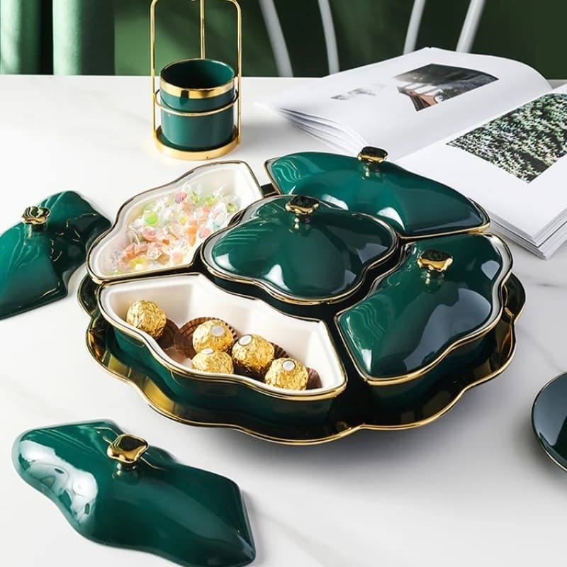 Scatola porta snack europea girevole con coperchio in ceramica, vassoio per caramelle, piatto per frutta secca di lusso per il soggiorno.