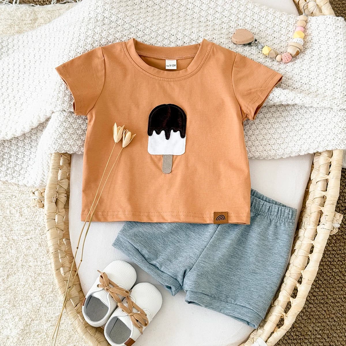 Nuovo Completo Estivo Coreano per Neonati: T-shirt con Patchwork a Gelato e Pantaloncini - Set 2 Pezzi per Bambini e Bambine