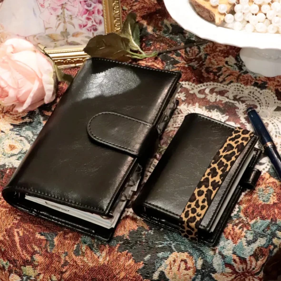 Agenda Organizer Portatile in Morbida Pelle PU Nera con Copertina a Tre Anelli, Quaderno a Fogli Mobili, Diario 2026 Nuovo