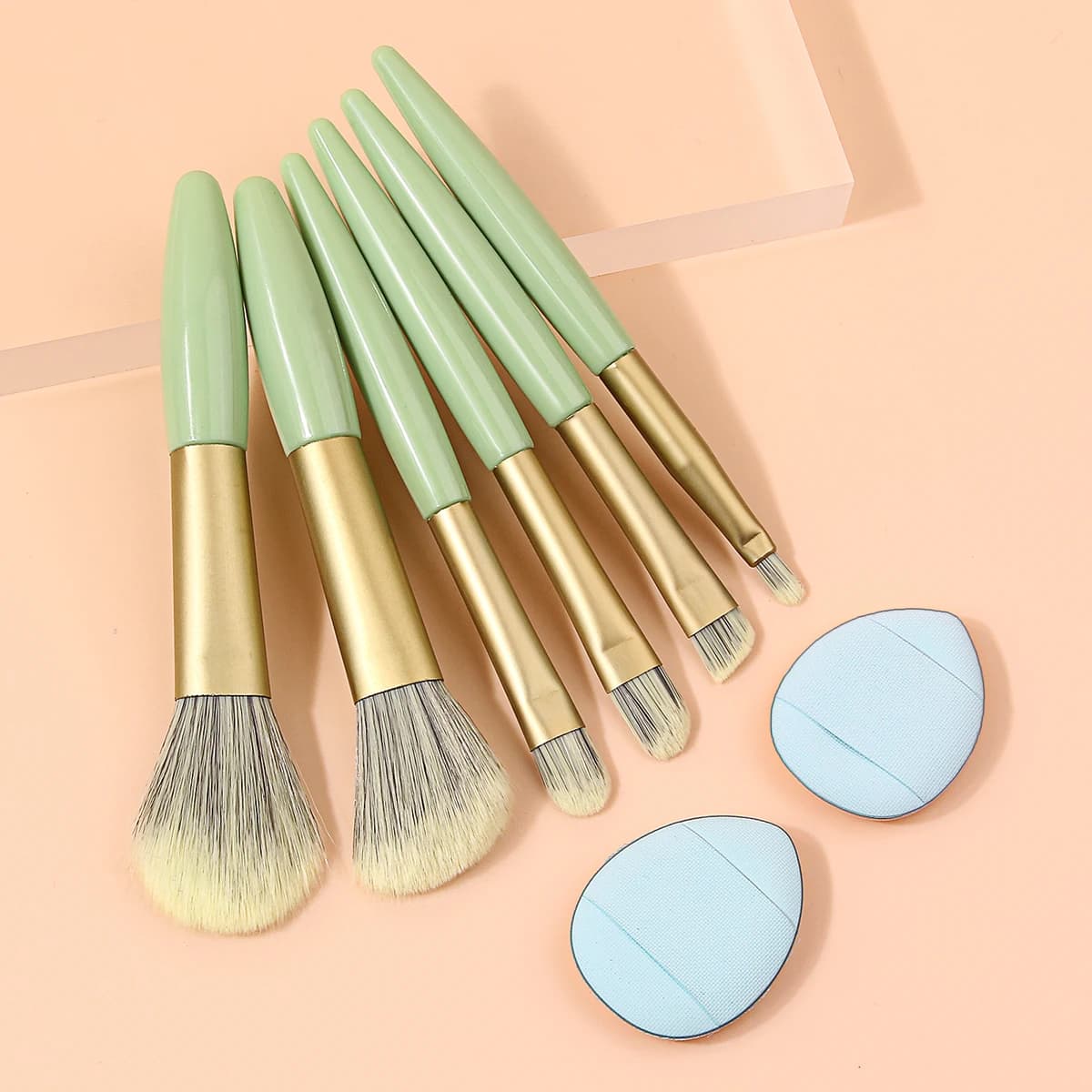 8Pcs Portable Makeup Brush Set,Face&Eye Makeup Brushes Complete Cosmetic Kit for Blush,Contour, Eyeshadow, Concealer