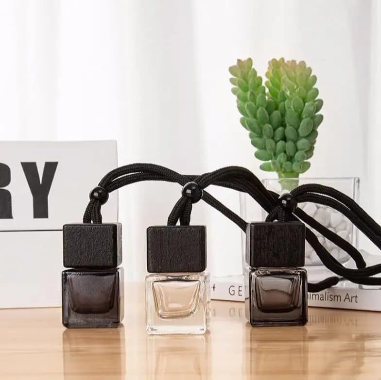 Square 8ml Black Wood Cap Empty Mini Hanging Frosted Glass Air Freshener Essential Oil Perfume Car Diffuser Bottle Pendant ni01