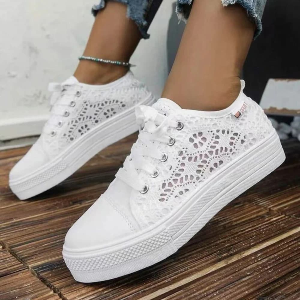 Scarpe da donna Moda Estate Casual Scarpe bianche Ritagli Tela di pizzo Scarpe basse con plateau traspirante cava Scarpe da ginnastica da donna