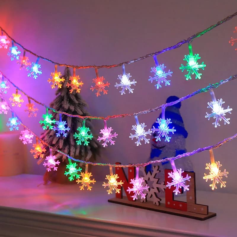 Luci a LED a Forma di Fiocco di Neve a Batteria per Decorazione Natalizia di Camere da Letto, Interni, Giardini e Alberi di Natale