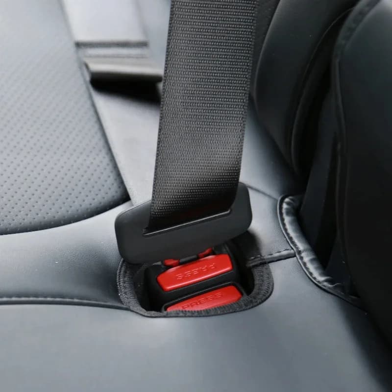Per Tesla Model Y Launch/Juniper 2025 Custodia con fibbia per cintura di sicurezza posteriore Shell Spina per cintura di sicurezza per auto Accessori di copertura protettiva in silicone