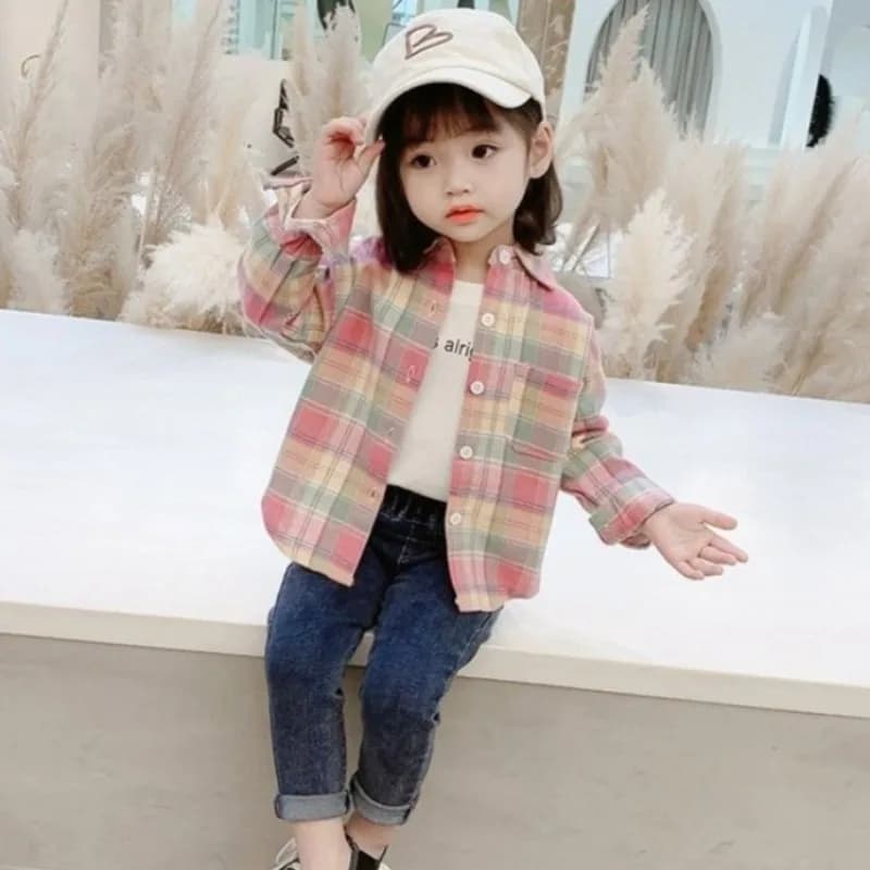 2026 Camicetta a quadretti per ragazze nuove a maniche lunghe Primavera Autunno Top per bambini Camicia elegante per bambini con abbigliamento per bambini in morbido cotone scozzese