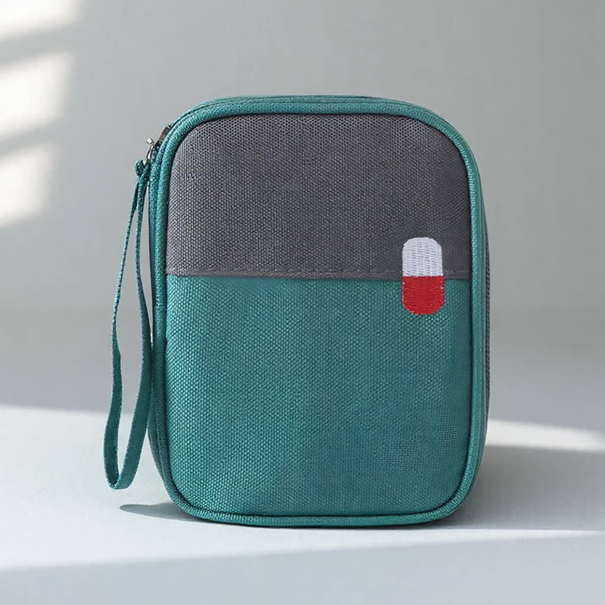 Kit di pronto soccorso portatile Scatola di immagazzinaggio medica compatta per viaggi a casa Forniture di emergenza per assistenza sanitaria all'aperto