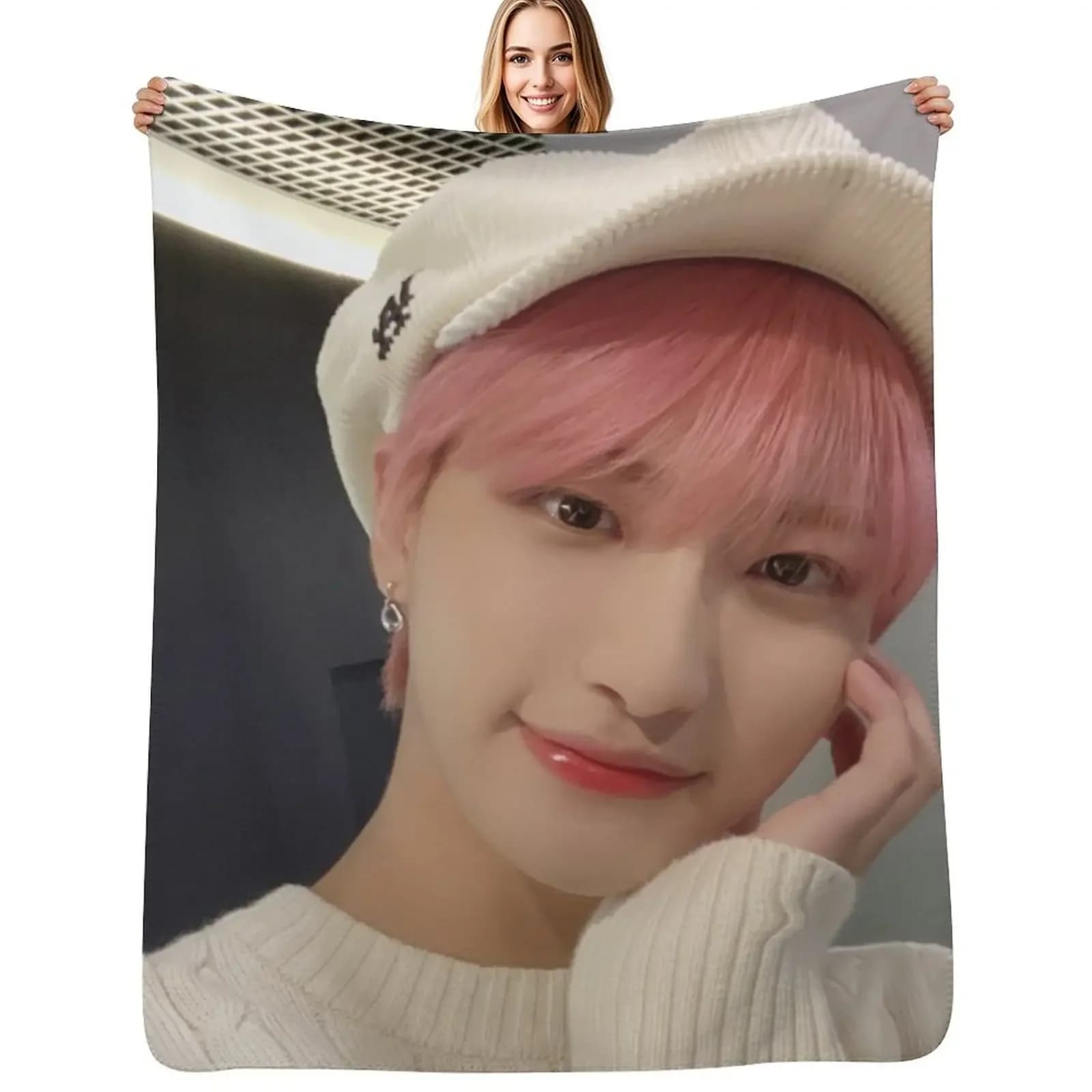 ATEEZ Seonghwa Throw Blanket Soft Cozy Decorative Home Textile Perfect for Winter and Kids Room