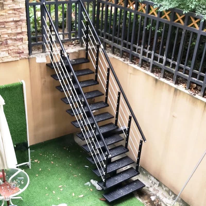 Scale esterne Scala dritta Balcone Duplex Pannello antiscivolo per uso domestico Battistrada in ferro Sotico rotante