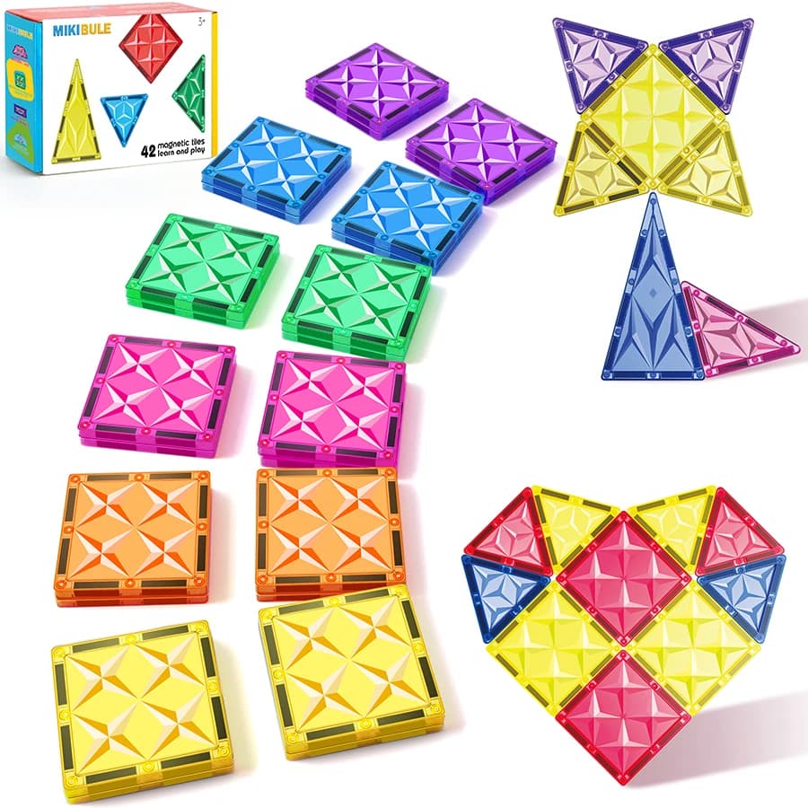 Set di assemblaggio creativo di piastrelle magnetiche da 42 pezzi, giocattoli magnetici per bambini dai 3 ai 8 anni, design 3D colorato.