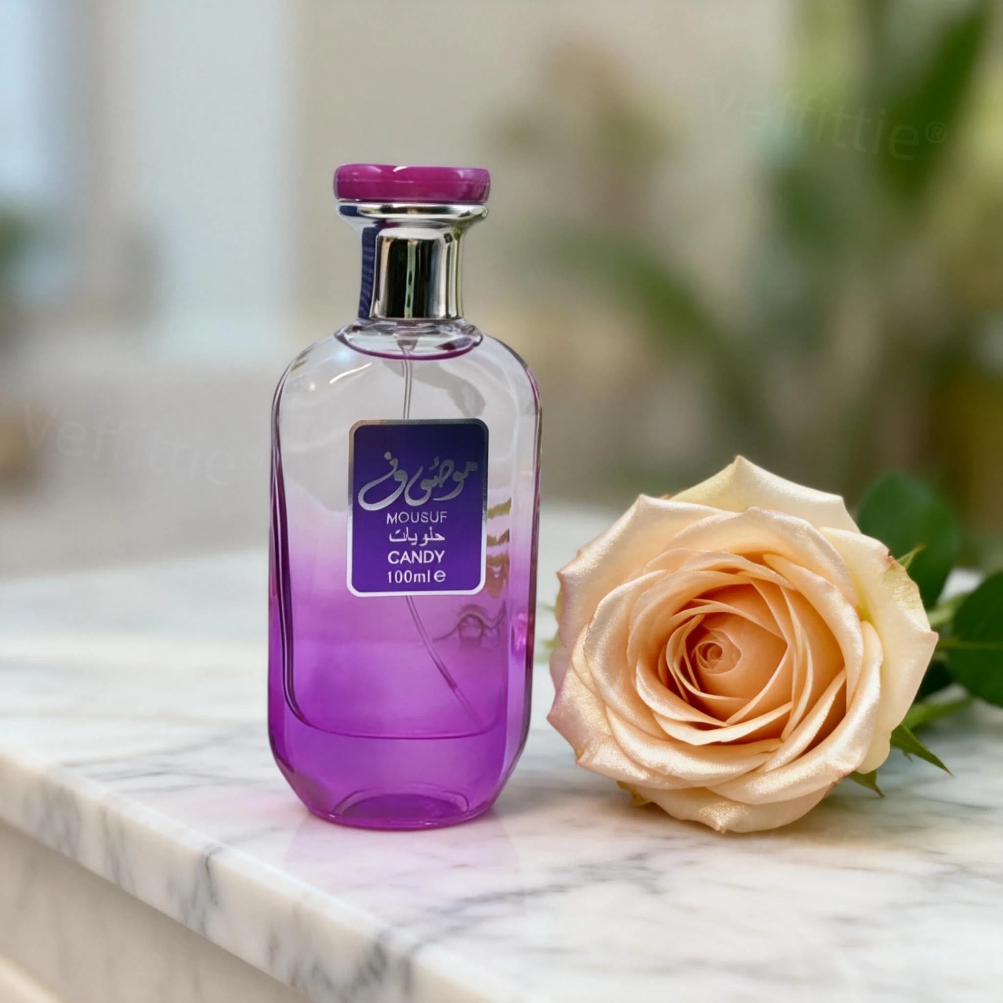 Profumo Eau De Parfum Vacation Spicy Floral Glow 3.4oz, Fragranza Leggera e Duratura, Ideale per Viaggi, Tono Arioso per Vacanze Soleggiate