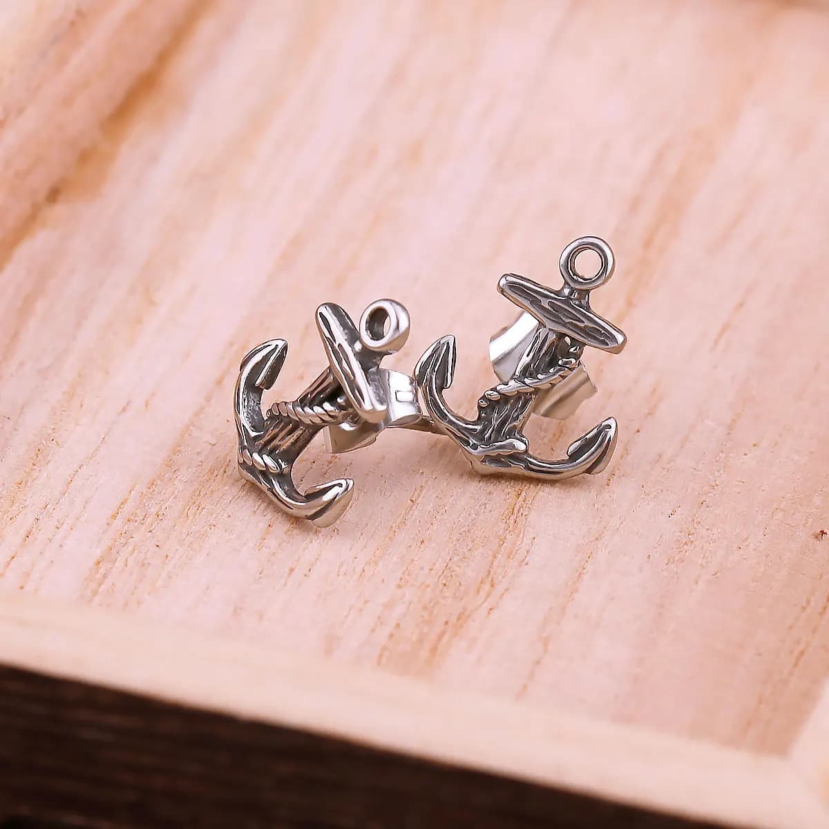 Fashion Nordic Anchor Stud Earrings For Men and Women Vintage Punk Viking Amulet Stainless Steel Earrings Hip Hop Jewelry Gift