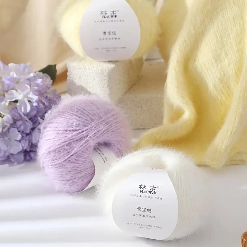 Filato Invernale in Misto Lana Tinto Sfumato 100g, Velluto per Bambini, Filato Medio Spesso per Sciarpe, Cappelli e Protezioni Orecchie Fai-da-Te