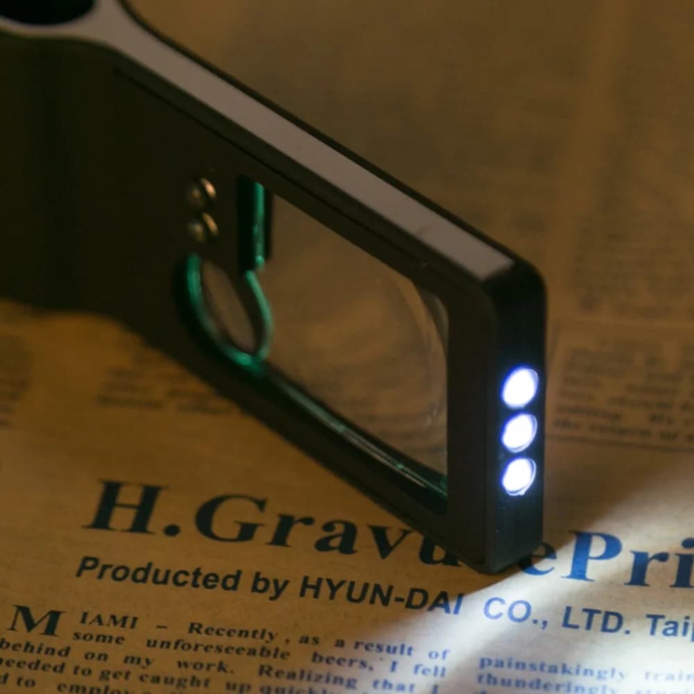 Microscopio Tascabile Multifunzione con 4 Luci LED e Luce UV, Lente d'Ingrandimento Portatile 55X